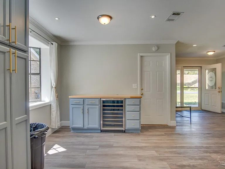 7667 Old Hickory Dr — Photo 10