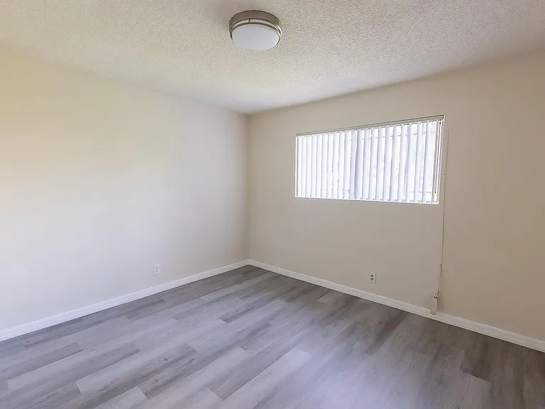 16511 Estrella Ave — Photo 16