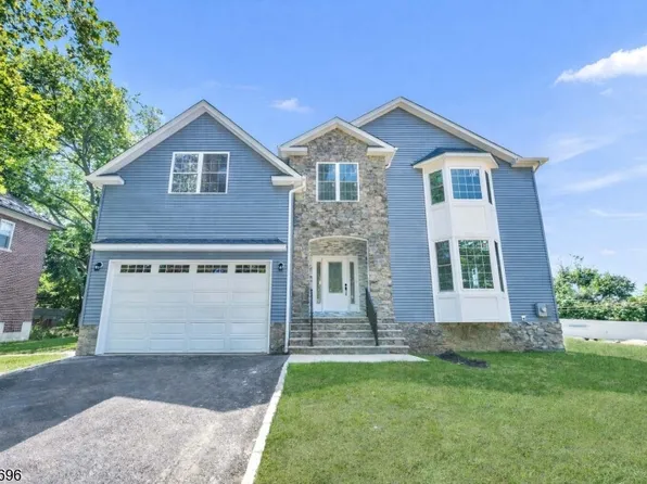 210 Corliss Avenue, Phillipsburg Town, NJ 08865