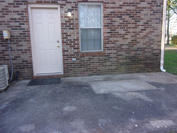 2nd image of 815 Meadowlane Dr APT A