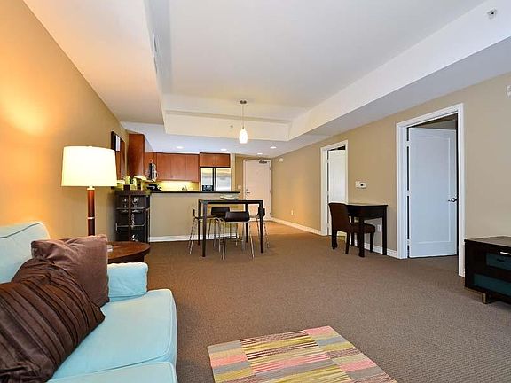 4th image of 875 G St Unit 610