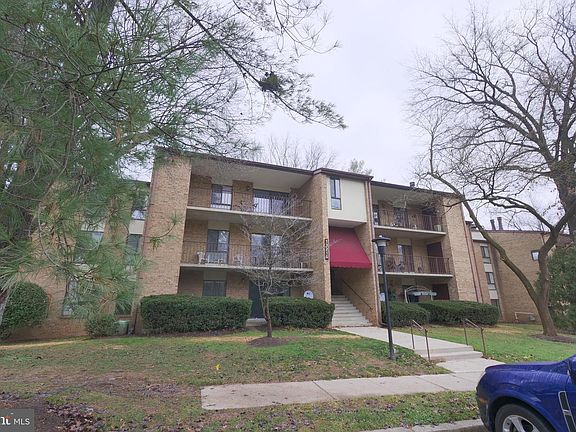 3rd image of 13215 Dairymaid Dr #13