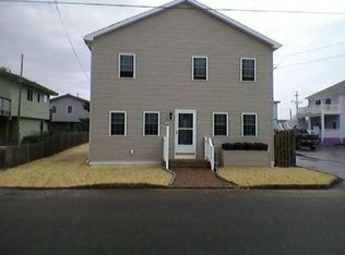 4 E 14th St, Brant Beach, NJ 08008