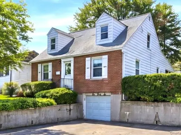 136 Roundhill Drive, Yonkers, NY 10710