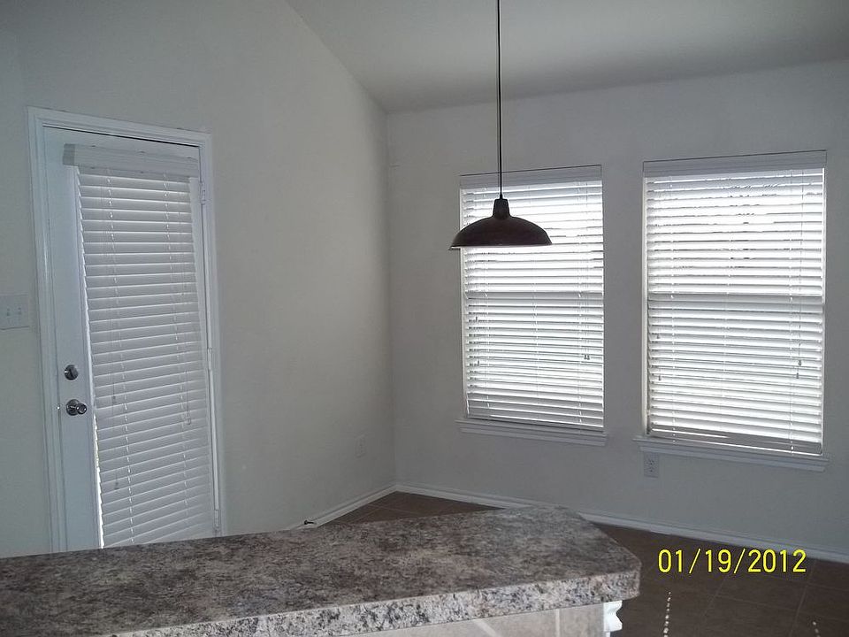 1st image of 506 Meadowview St
