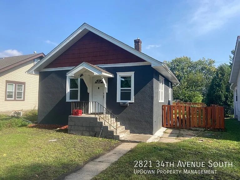 2821 34th Ave S — Photo 1