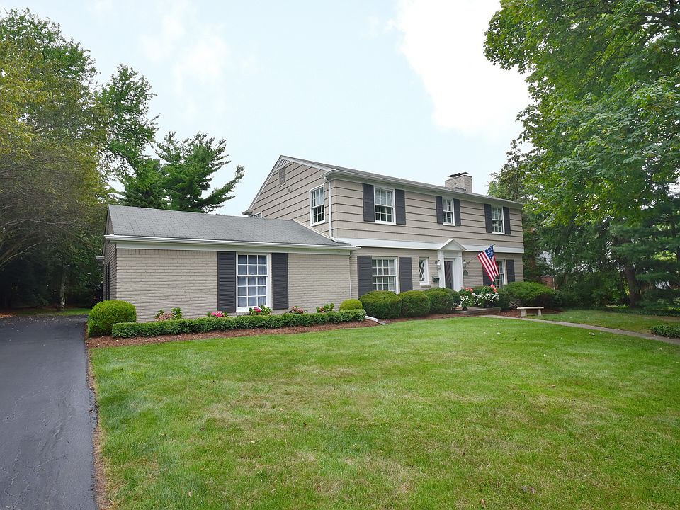 1st image of 150 Drury Ln