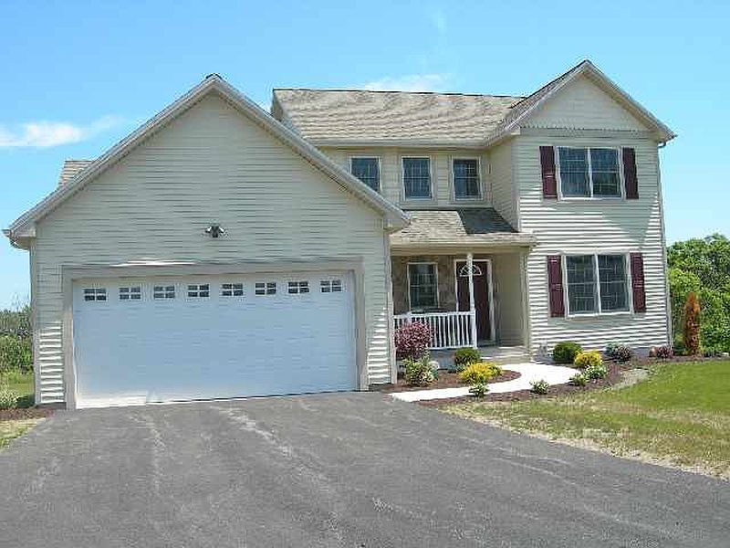 2nd image of 289 RUHLE Road