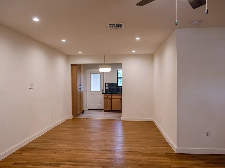 823 La Manda Blvd — Photo 3