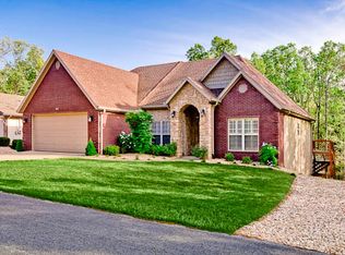 97 Selkirk Dr, Bella Vista, AR 72715