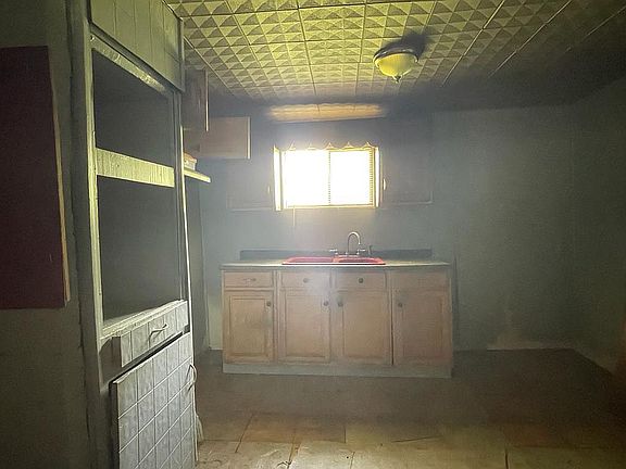 5th image of 1816 Houston Ave