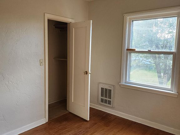 closets in both rooms