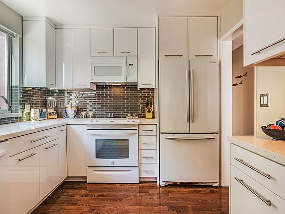 5th image of 333 Junipero Ave APT 2G