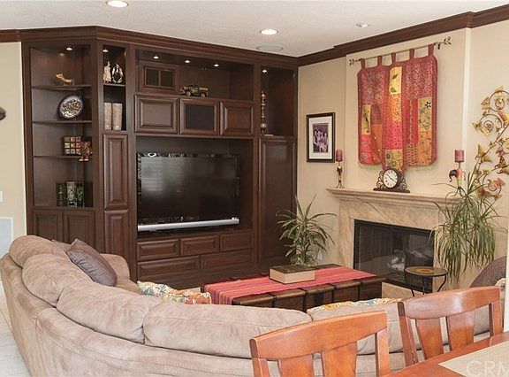 3rd image of 2650 Bristow Ln