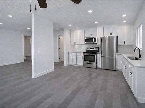 5th image of 788 Pleasant Ave Unit 32