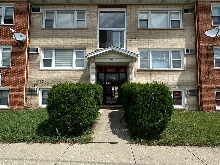 9620 Ivanhoe Ave #14 — Photo 3