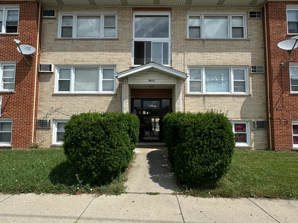 9632 Ivanhoe Ave, Schiller Park, IL
