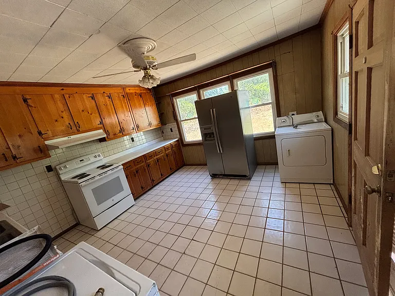 4402 Bluff St — Photo 10