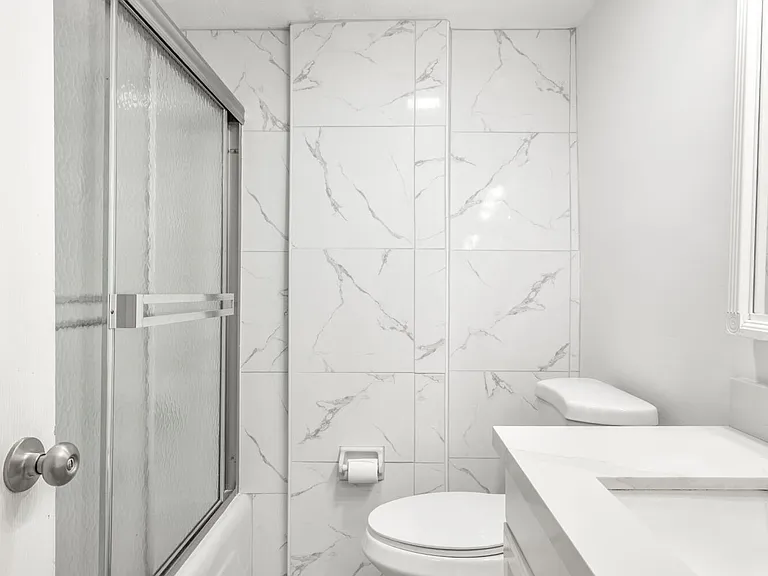 1021 NE 24th Ave #12 — Photo 28