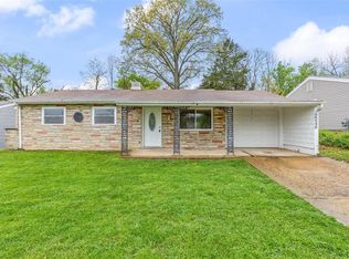 2245 Summit Dr, Arnold, MO 63010