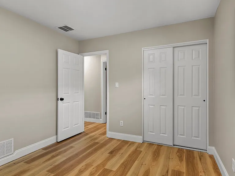 527 Cornwall Rd — Photo 25