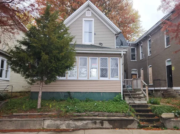 109 S 11th St, Richmond, IN 47374
