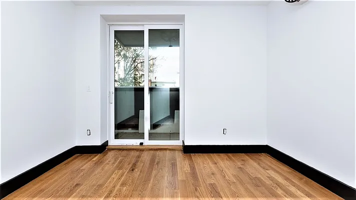 Rented by Nooklyn NYC LLC | media 7