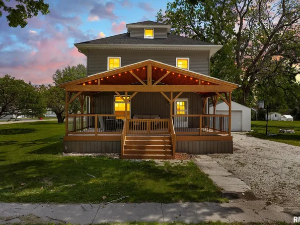 214 N Kellogg St, Yates City, IL 61572