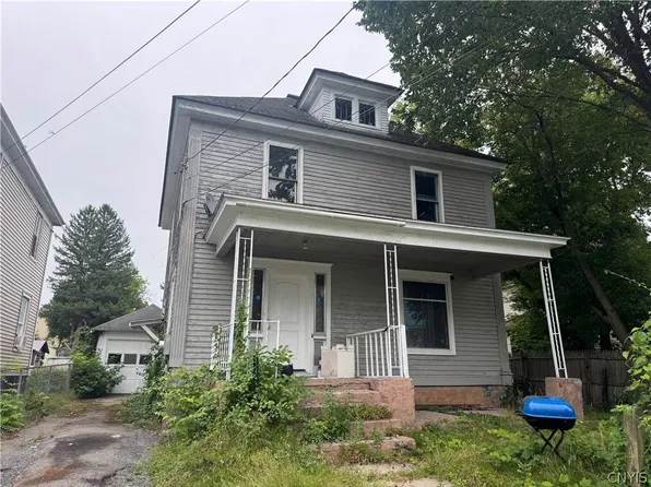 4 Nelson St, Gloversville, NY 12078