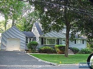 36 Douglas Dr, Cresskill, NJ 07626