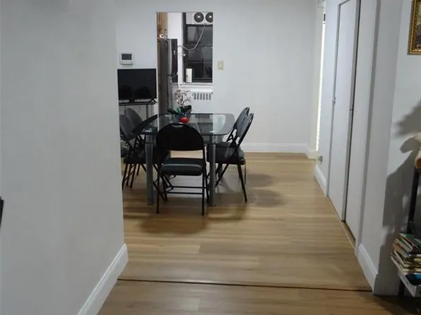 88-09 Northern Boulevard image 2 of 11