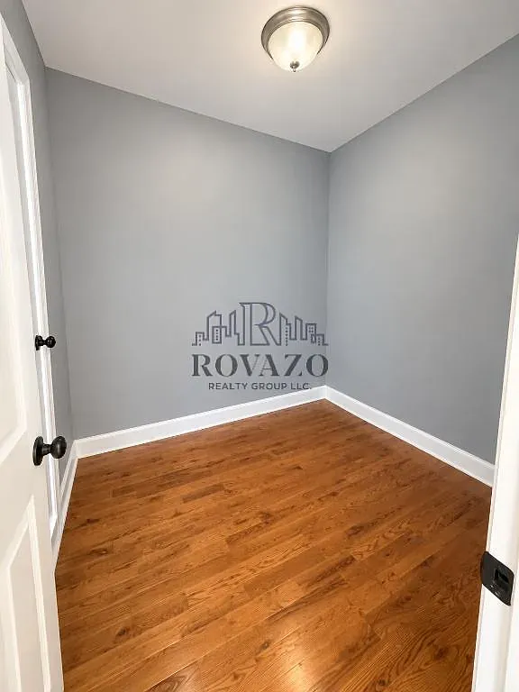 3 bed, 800 sqft, $2,250 — Photo 4