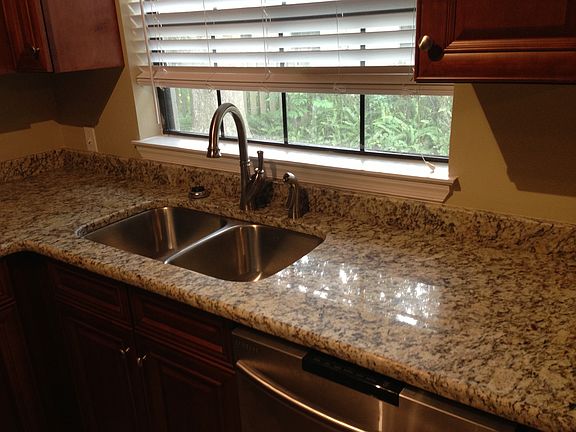 4th image of 7316 Poinciana Ave