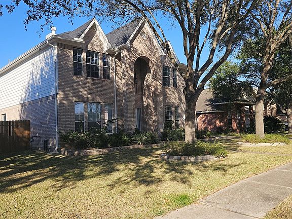 3rd image of 10201 Forest Spring Ln