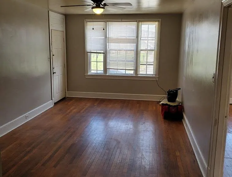 624 Holbrook Ave #1 — Photo 2