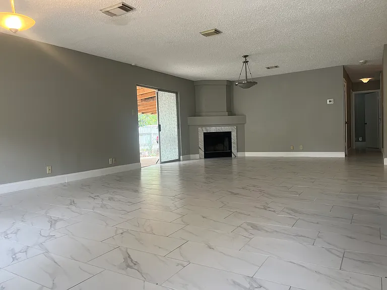 8131 Grand Bnd — Photo 5