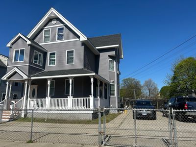 423 Howard Avenue, New Haven, CT, 06519