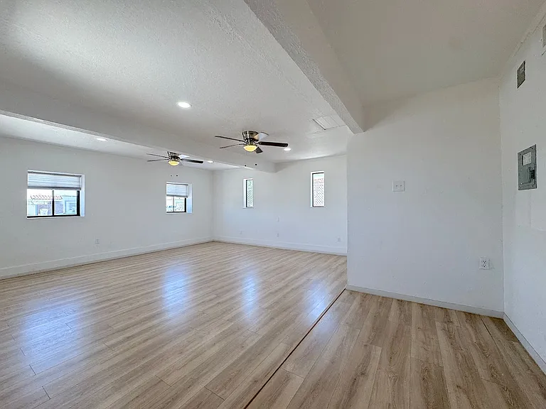 10617 Josie Pl — Photo 4