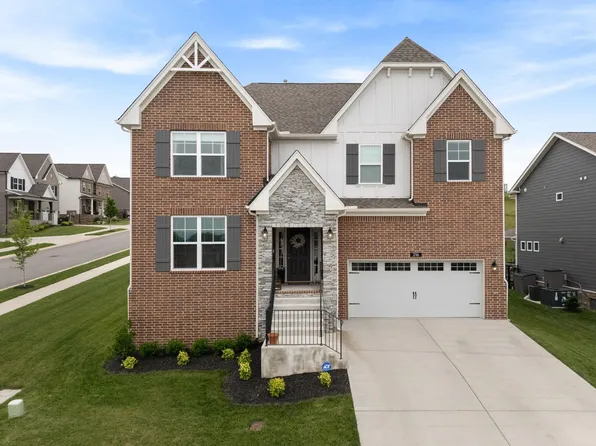 216 John T Alexander Blvd, Hendersonville, TN 37075