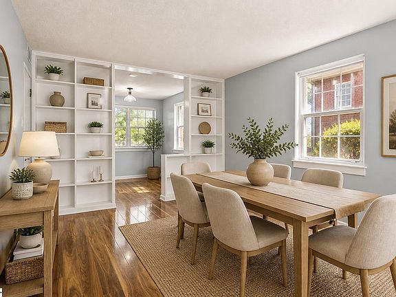 4th image of 11 Faris Cir
