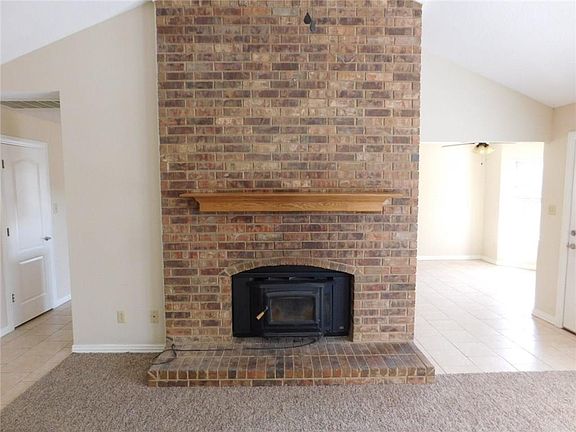 4th image of 11193 Club House Pkwy
