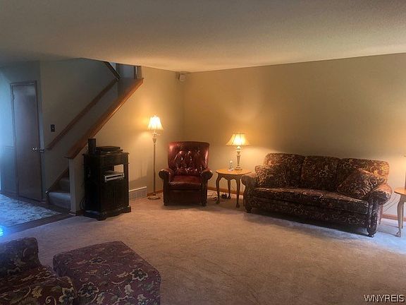 5th image of 29 Apple Blossom Blvd
