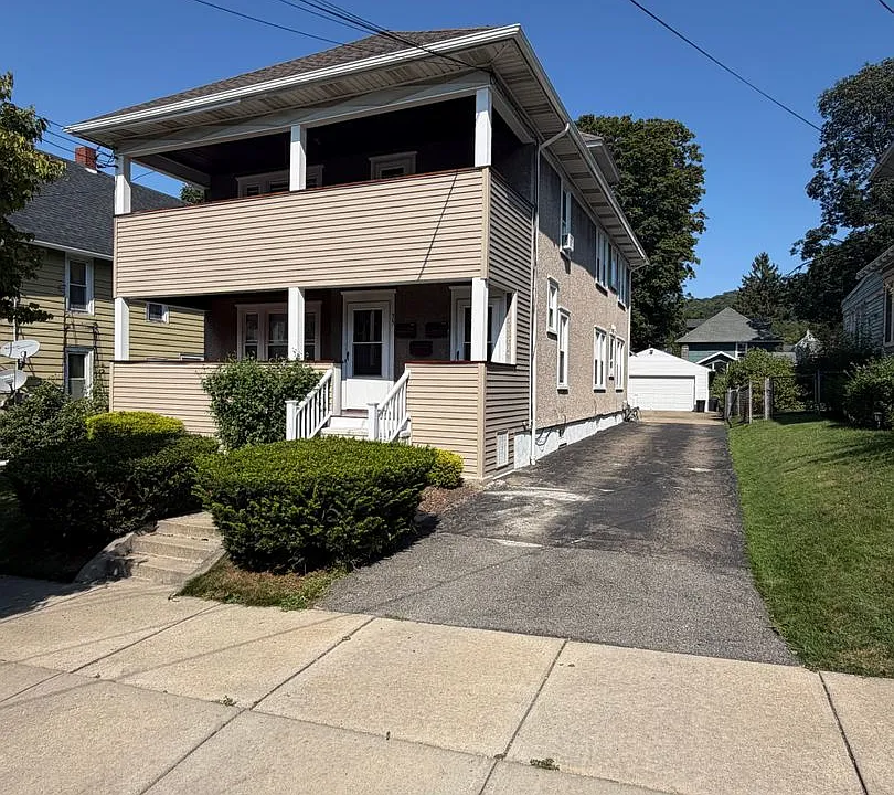 35 Vine St