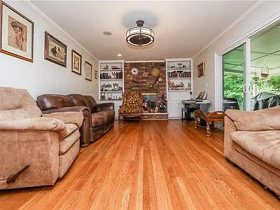 2167 Brendon Dr — Photo 3