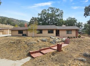 24380 Silver Dr, Tehachapi, CA 93561
