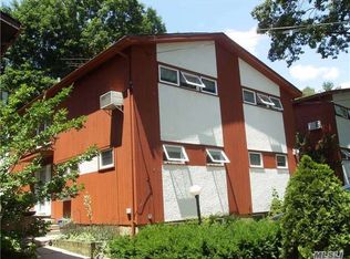 43B Dunes Ln, Port Washington, NY 11050