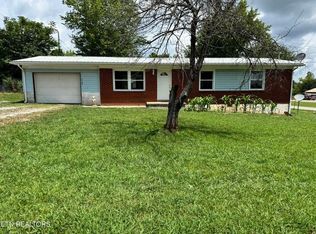 318 Sadie St, Jamestown, TN 38556