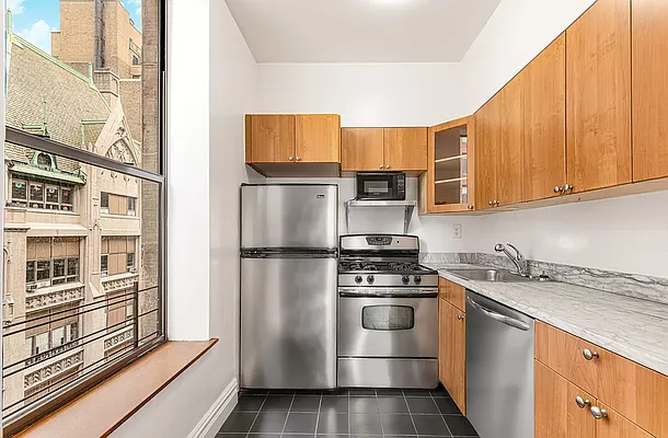 Rented by REAL New York | media 6