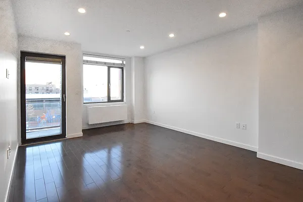 Rented by Modern Spaces | media 12