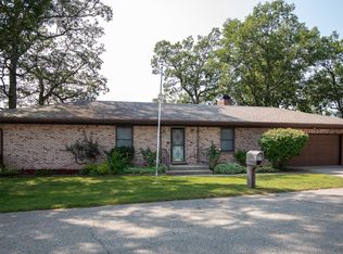 1721 Colonial Dr, Rochester, IN 46975